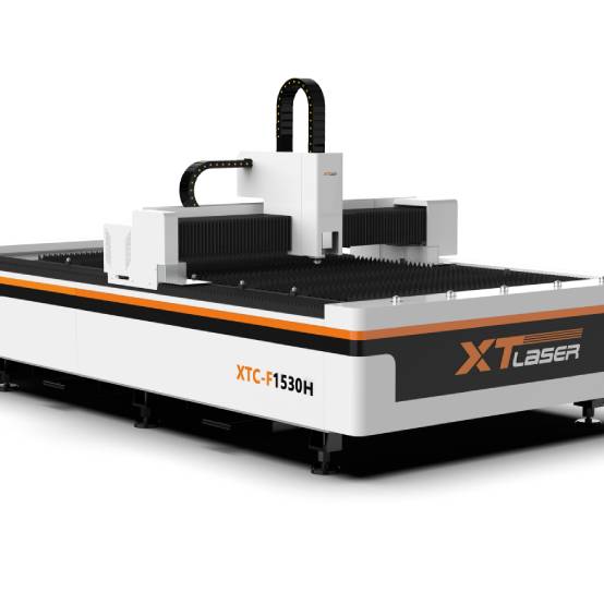 Gas and pressure for fiber laser cutting machine